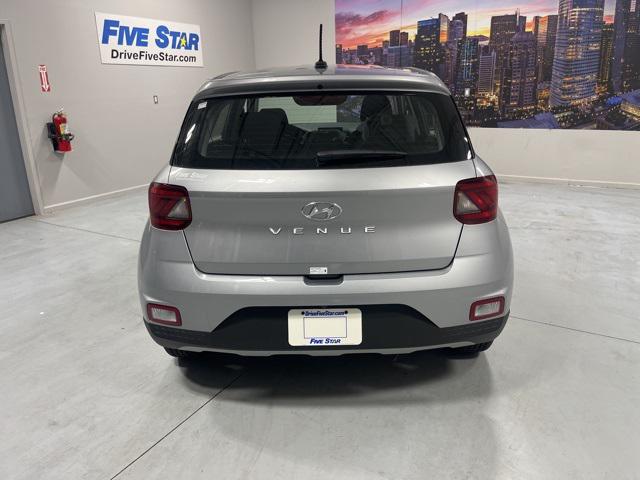 2026 Hyundai Venue SE photo 25