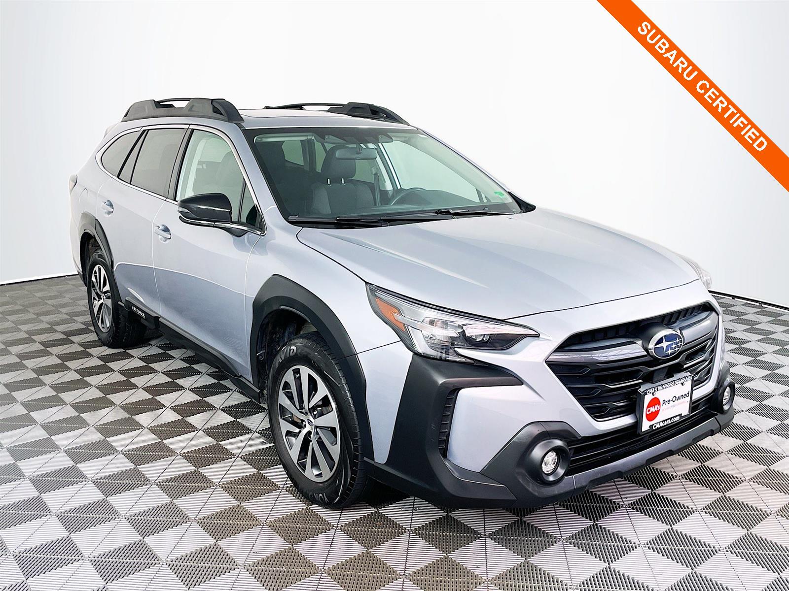 2024 Subaru Outback Premium's photo