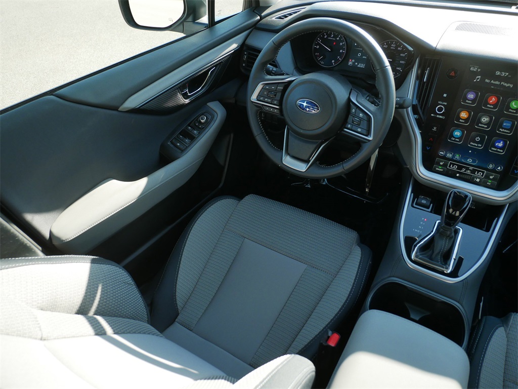 2025 Subaru Outback Premium photo 13