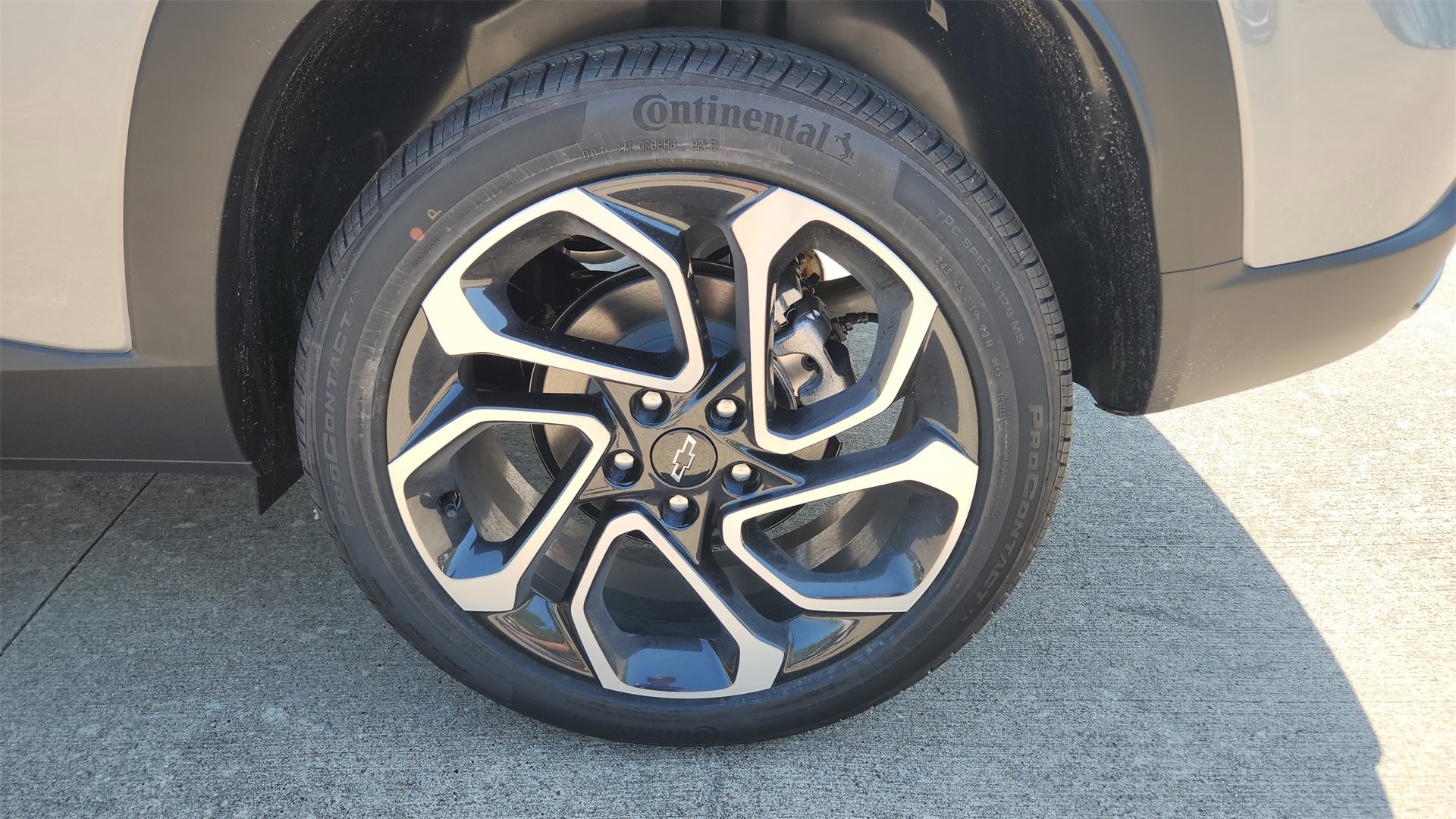 2025 Chevrolet Trax photo 23