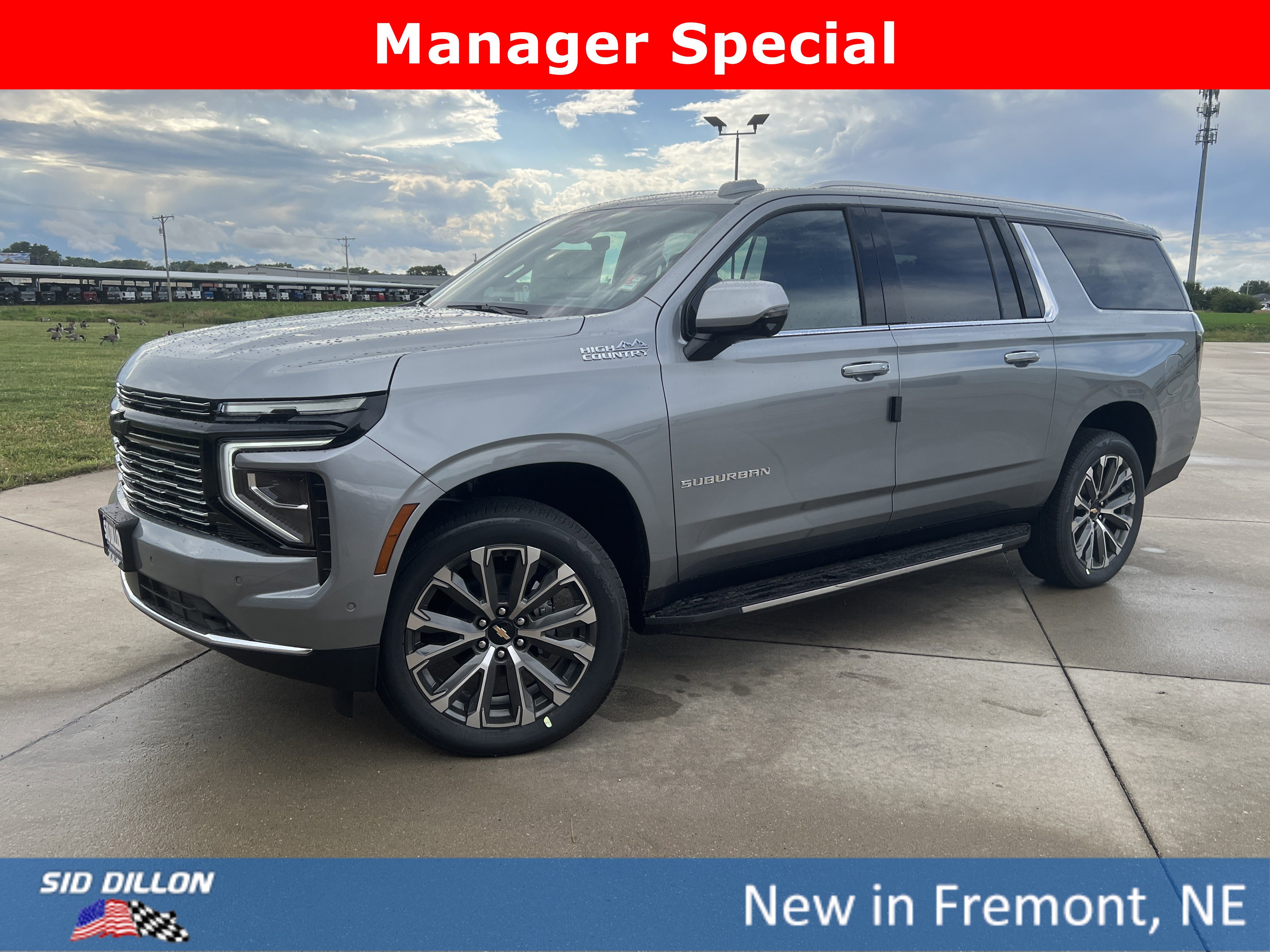 2026 Chevrolet Suburban High Country's photo