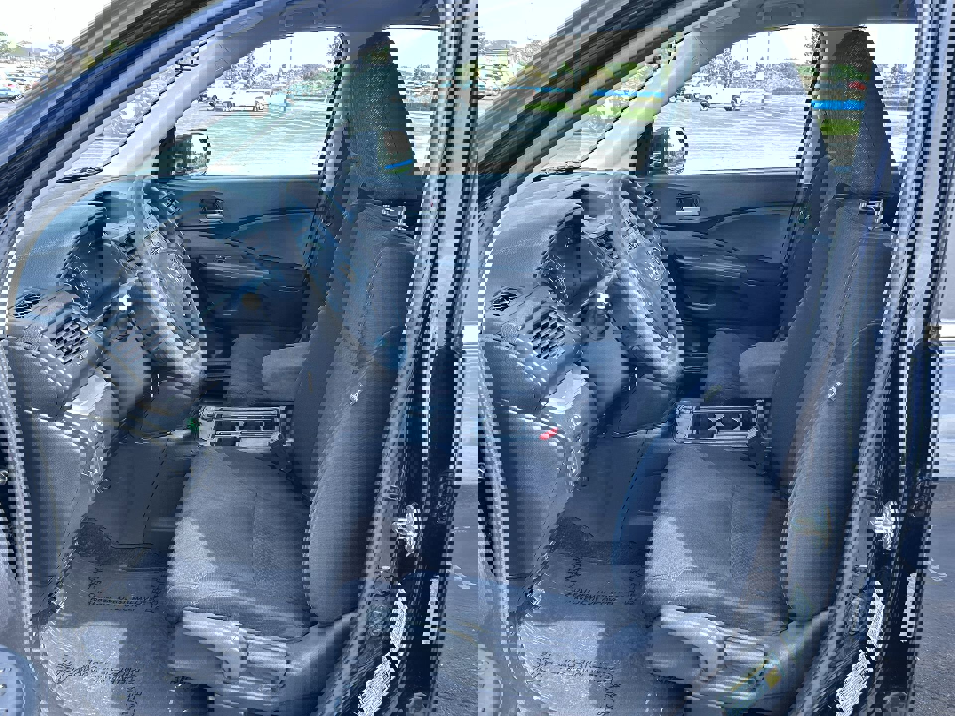 2015 Honda CR-V LX photo 9