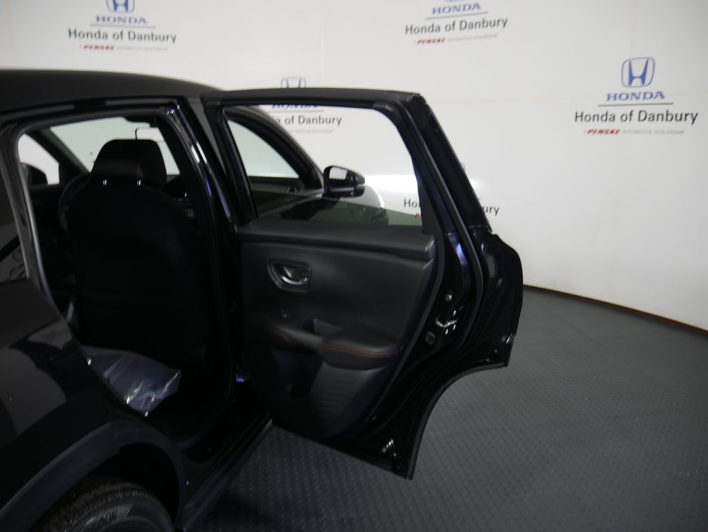 2026 Honda HR-V Sport photo 6