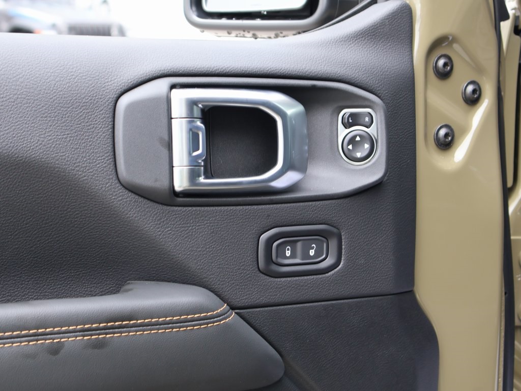 2025 Jeep Gladiator Sport photo 18