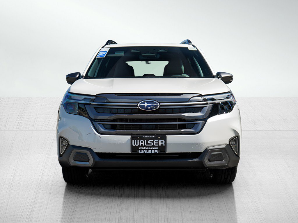 2025 Subaru Forester Limited photo 2