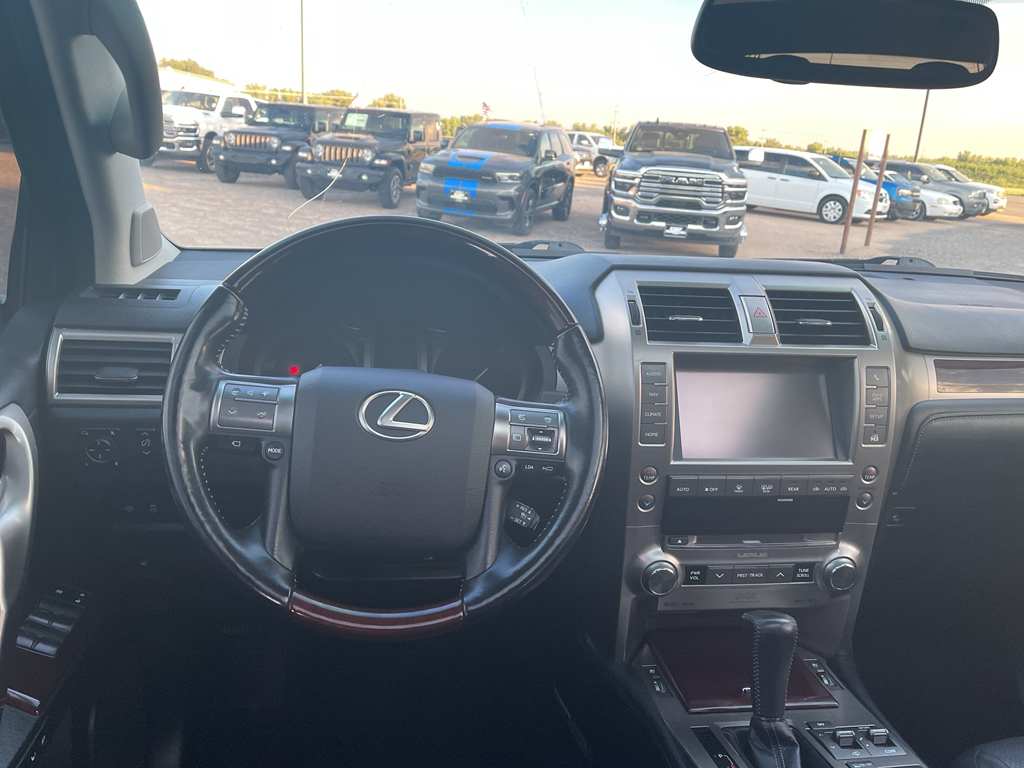 2019 Lexus GX 460 Luxury photo 9