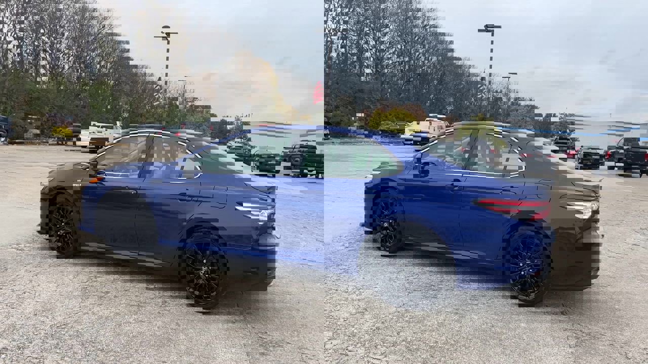 2018 Toyota Camry Hybrid XLE photo 4