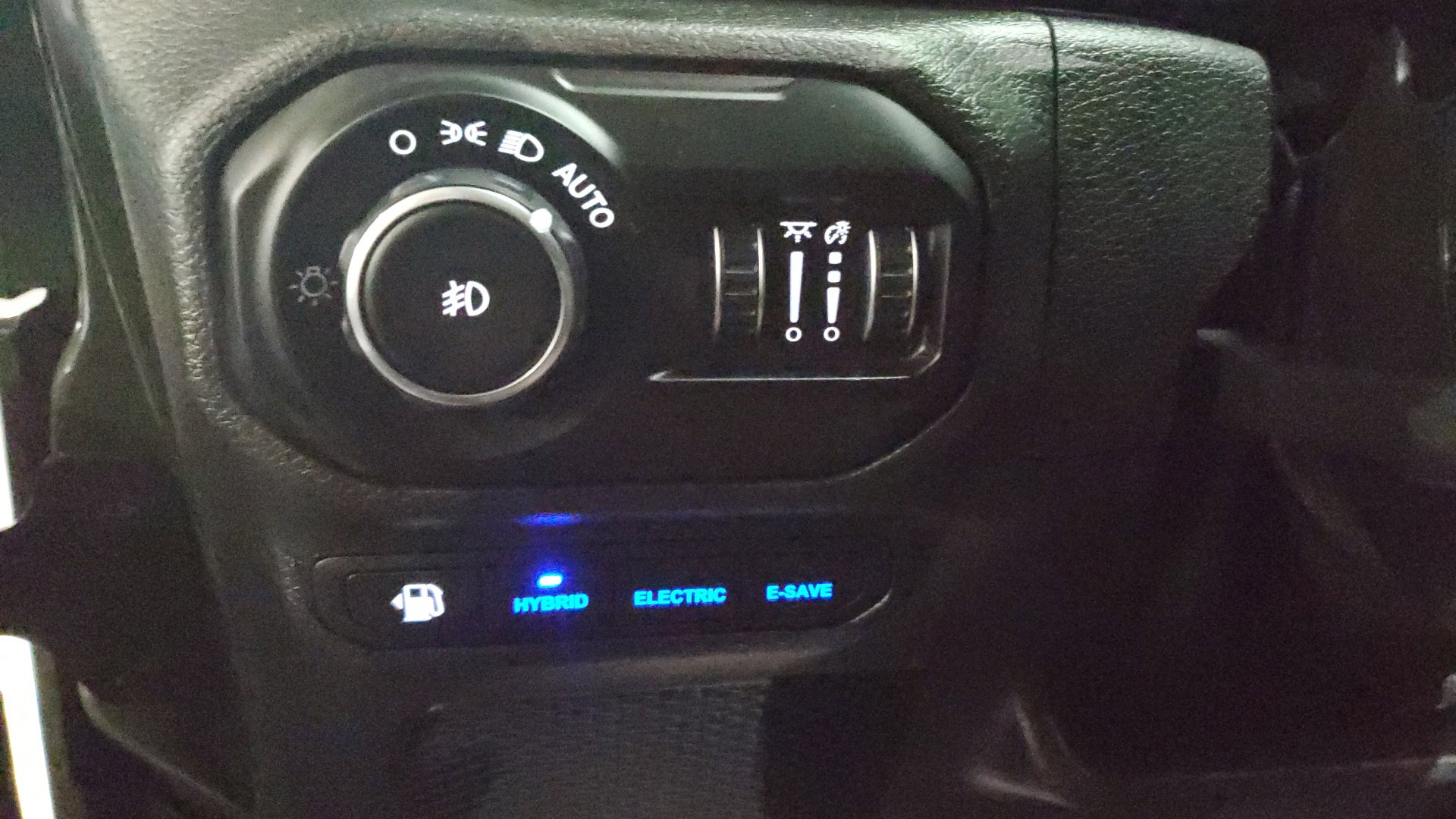 2021 Jeep Wrangler Unlimited Sahara 4xe photo 23