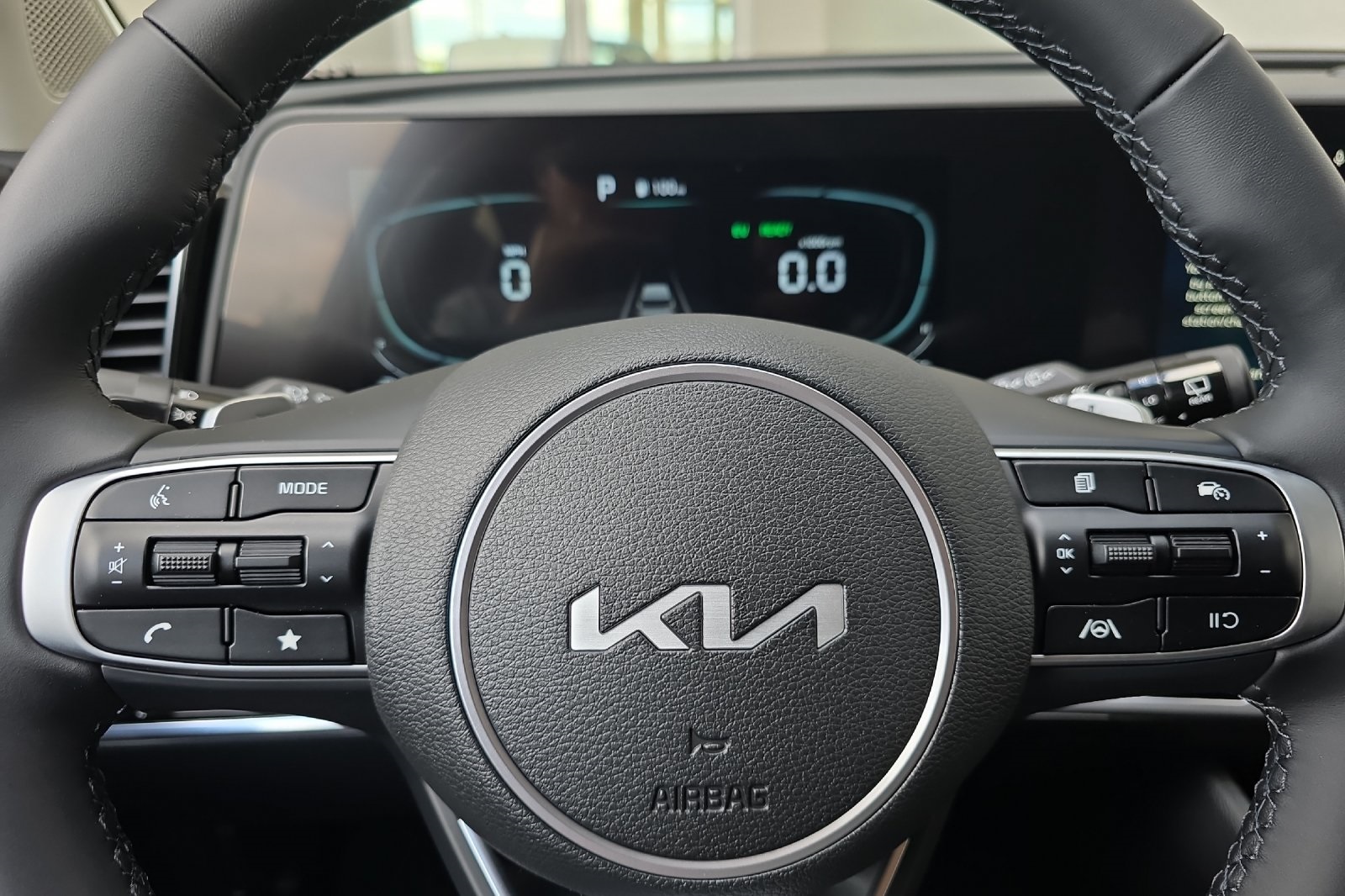 2025 Kia Sportage Hybrid EX photo 17
