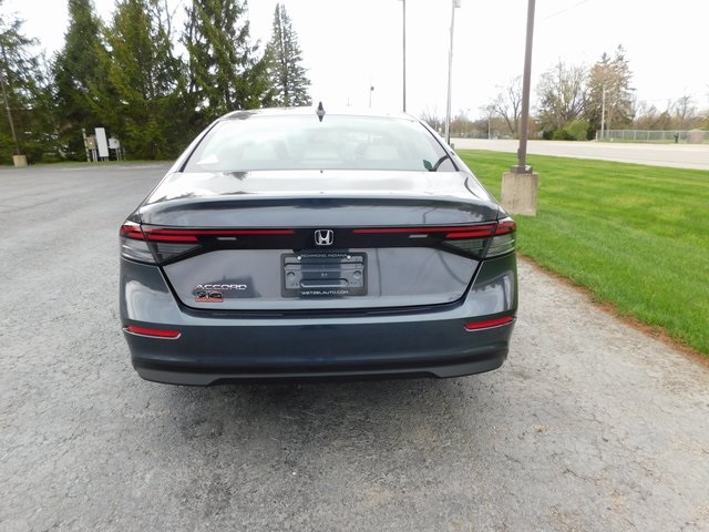 2025 Honda Accord LX photo 4