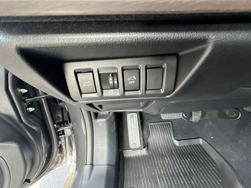 2025 Subaru Outback Touring photo 15