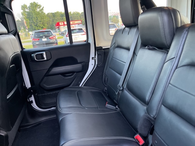 2018 Jeep Wrangler Unlimited Sahara photo 11
