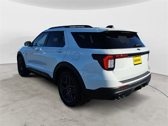 2025 Ford Explorer ST photo 3