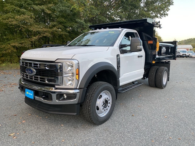 2025 Ford F-600 photo 3