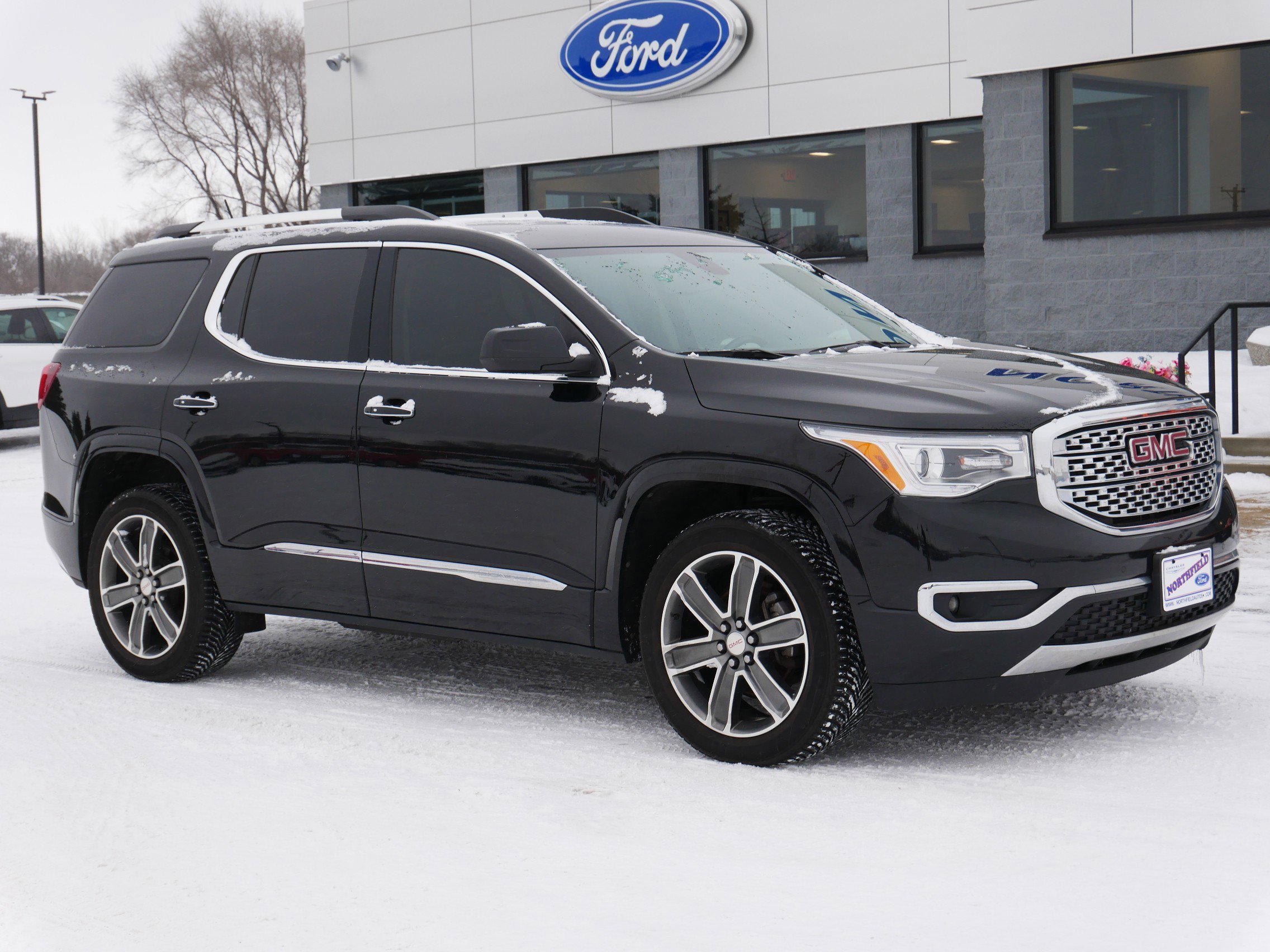 Used 2019 GMC Acadia Denali with VIN 1GKKNXLS3KZ177757 for sale in Northfield, Minnesota