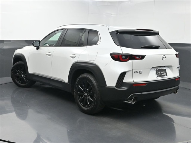 2025 Mazda CX-50 2.5 Select photo 4