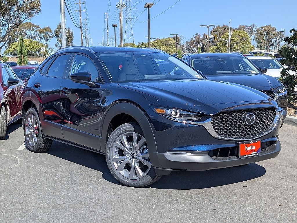 2026 Mazda CX-30 2.5 S Preferred photo 2