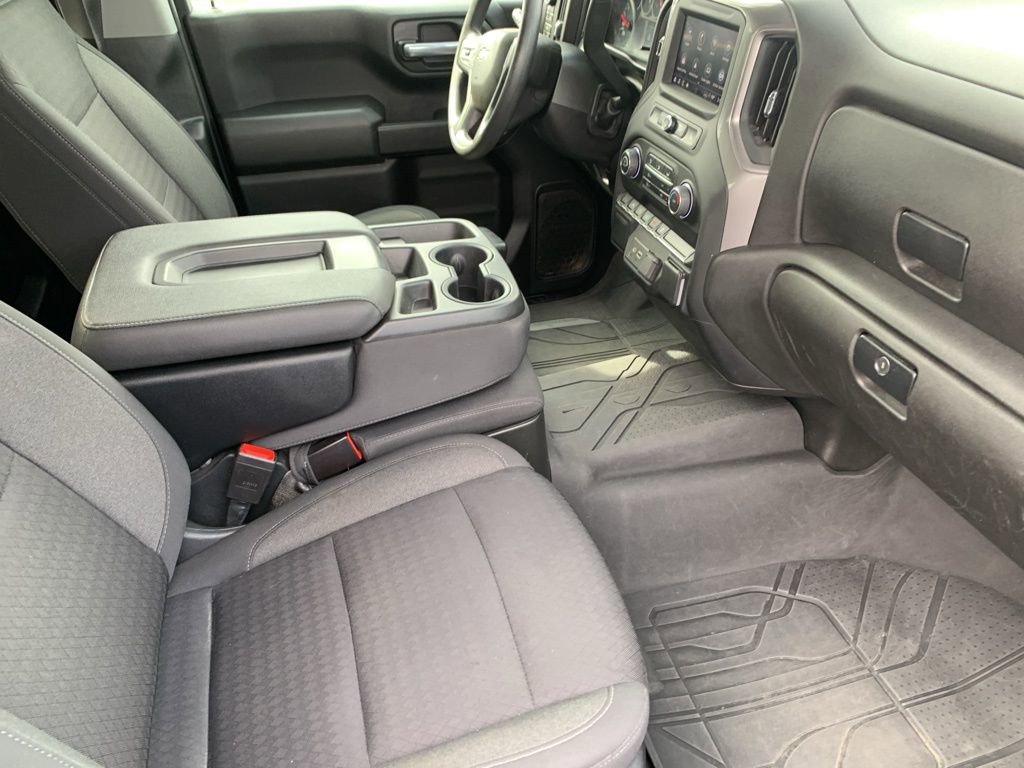 2022 Chevrolet Silverado 1500 Custom photo 12