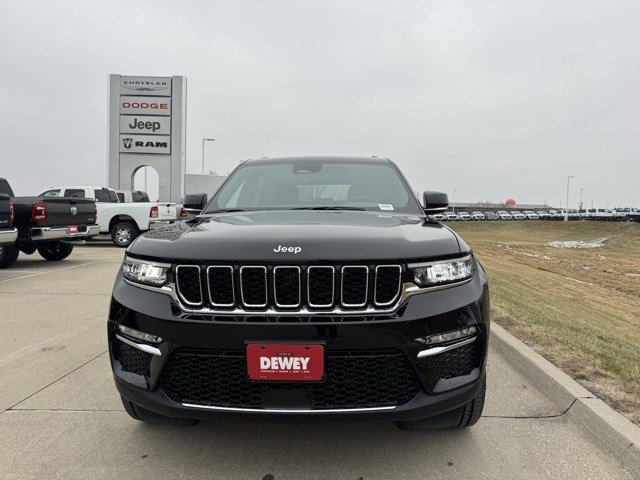 2025 Jeep Grand Cherokee Limited photo 2