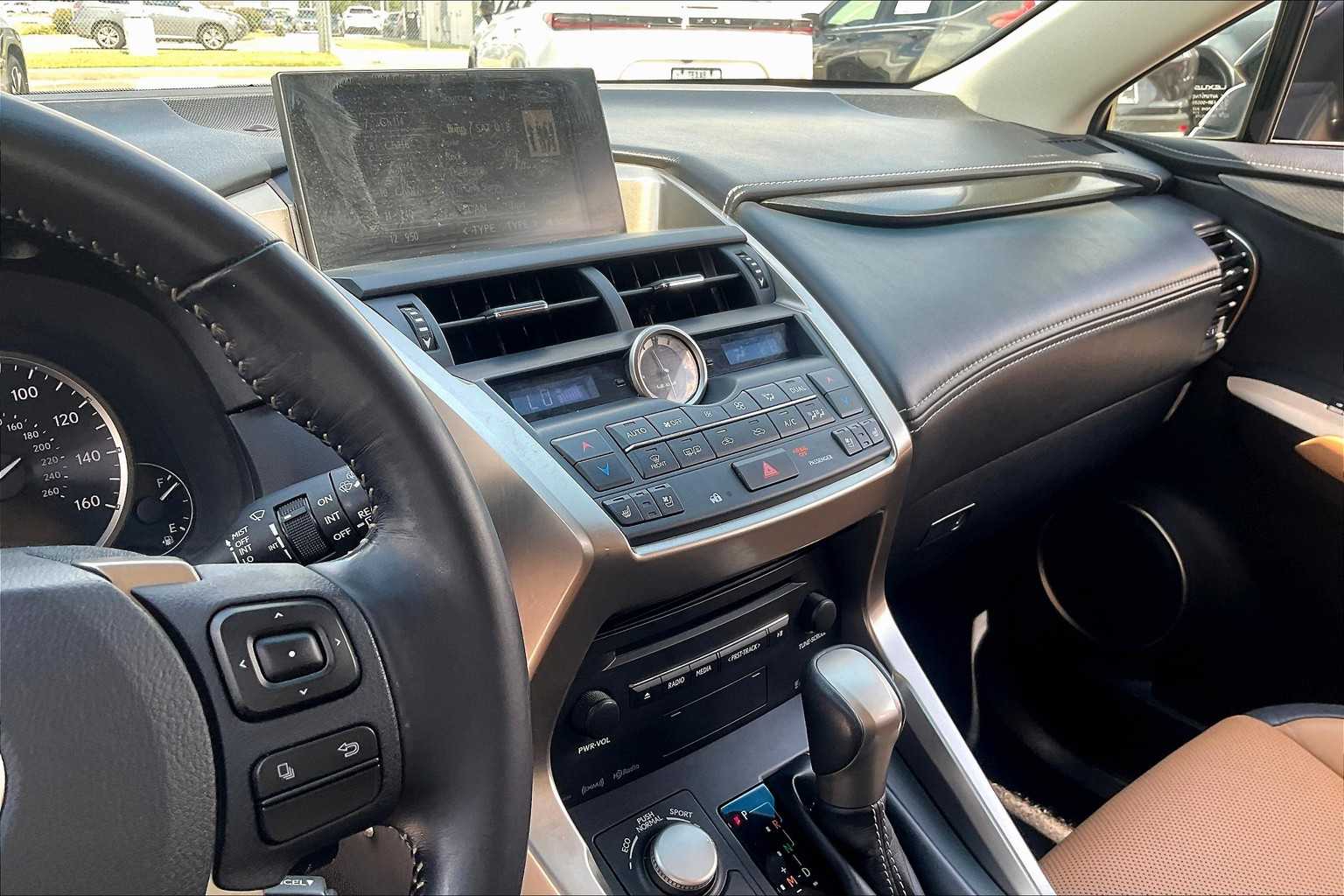 2017 Lexus NX 200t Luxury photo 5