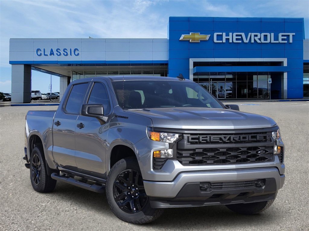 2026 Chevrolet Silverado 1500 Custom's photo