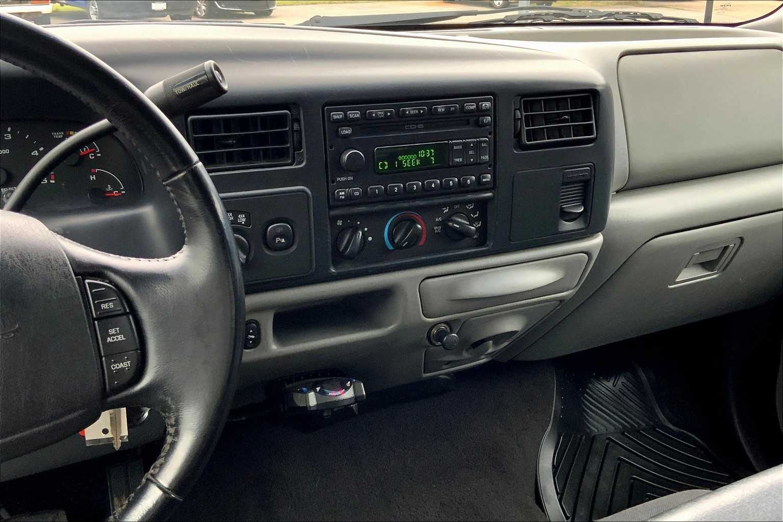 2003 Ford F-250 XLT photo 6