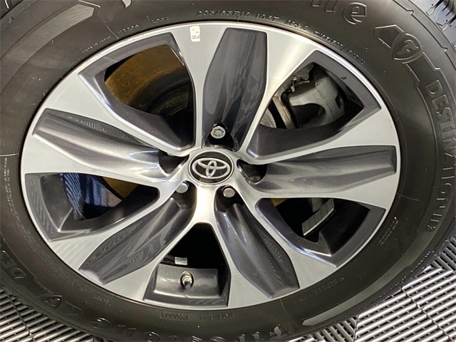2023 Toyota Highlander XLE photo 28