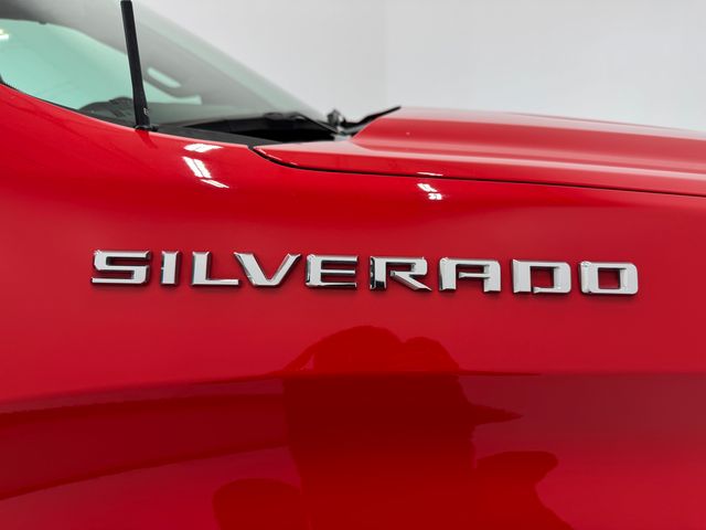 2020 Chevrolet Silverado 1500 Custom photo 29