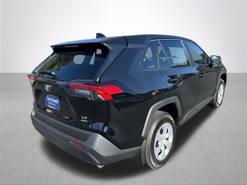 2025 Toyota RAV4 LE photo 6