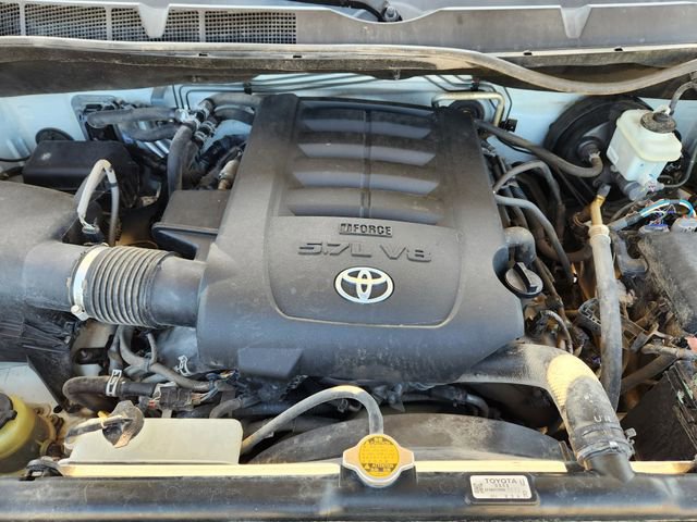 2015 Toyota Sequoia Platinum photo 32