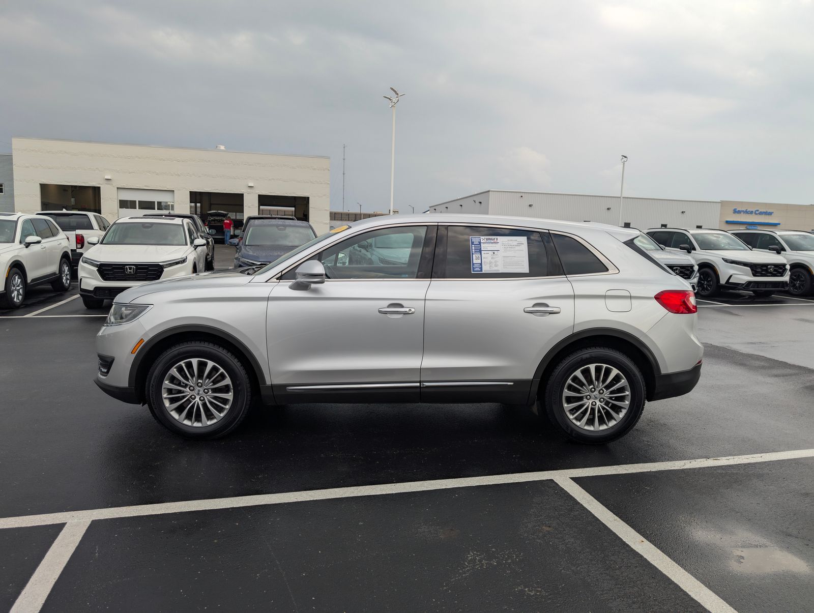 2016 Lincoln MKX Select photo 3