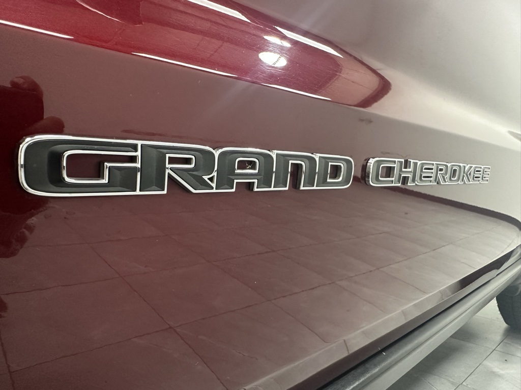 2018 Jeep Grand Cherokee Laredo photo 6