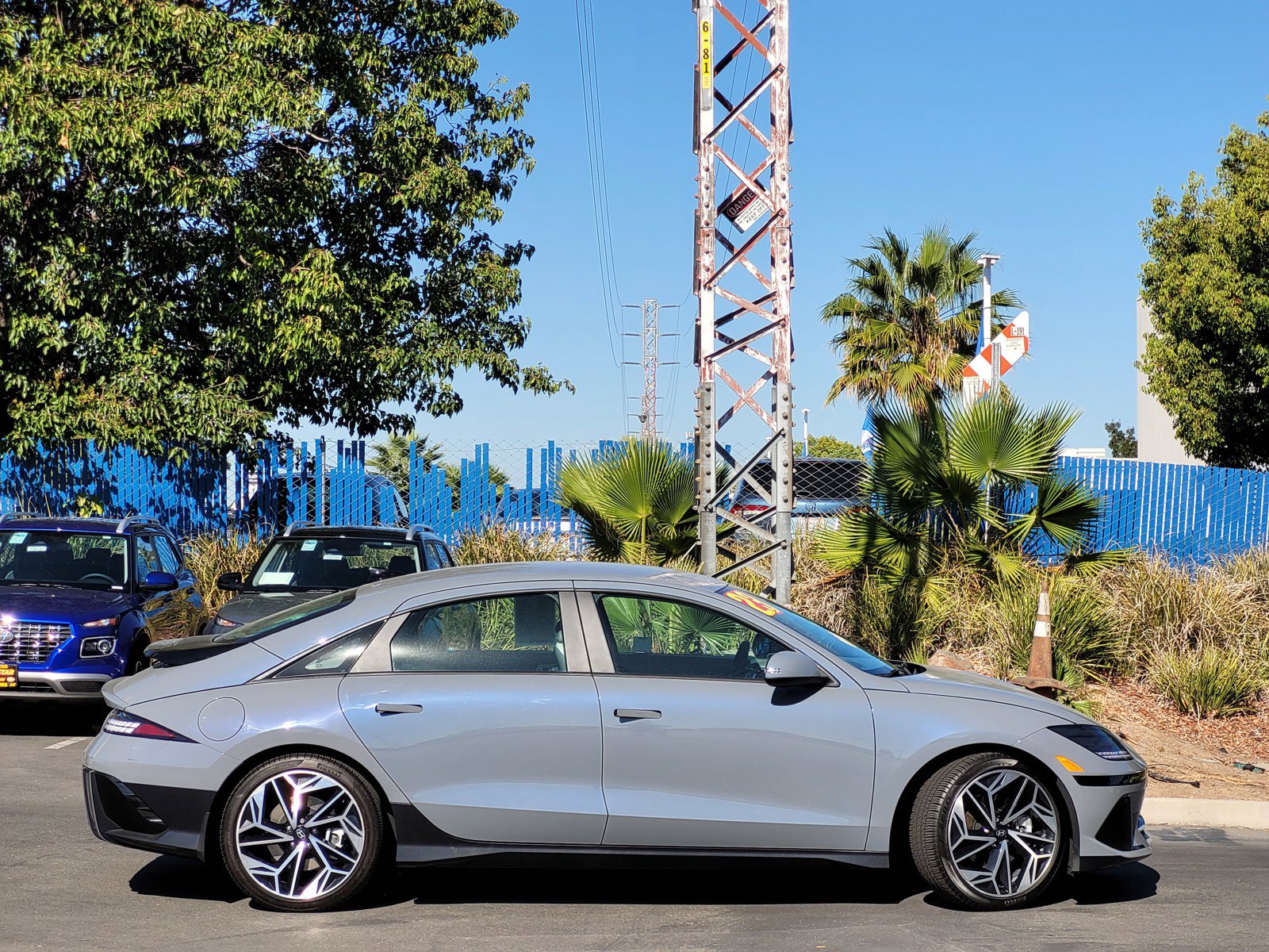 2023 Hyundai Ioniq 6 SEL photo 3