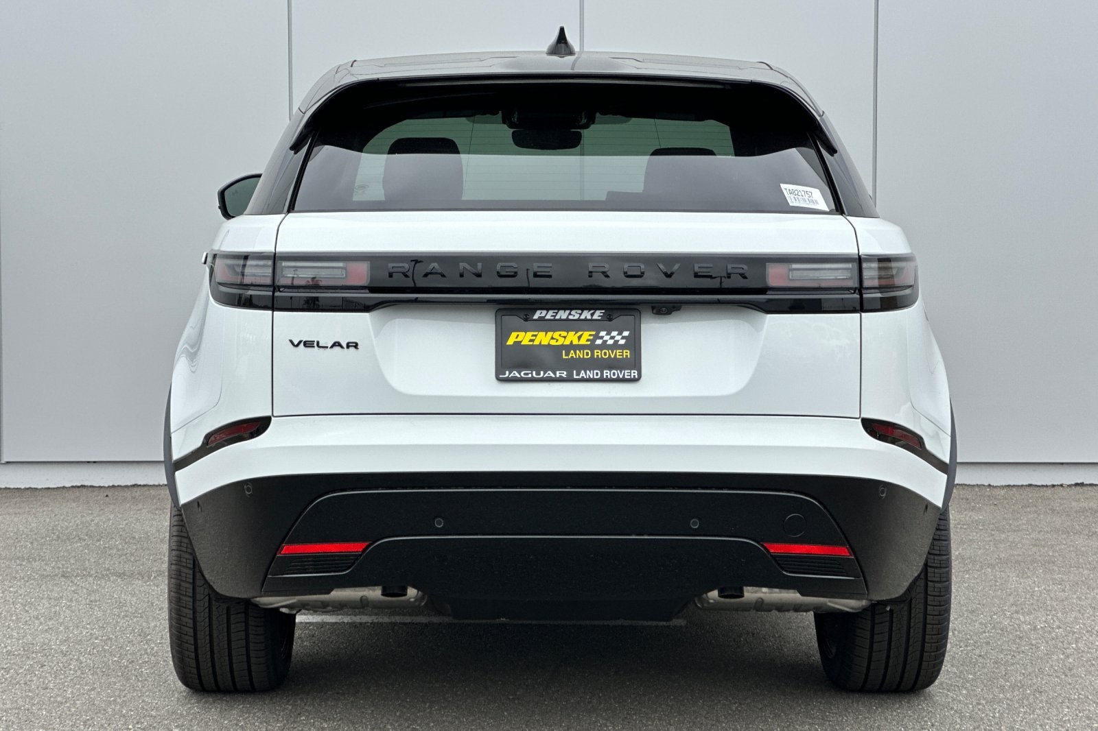 2026 Land Rover Range Rover Velar SE photo 4