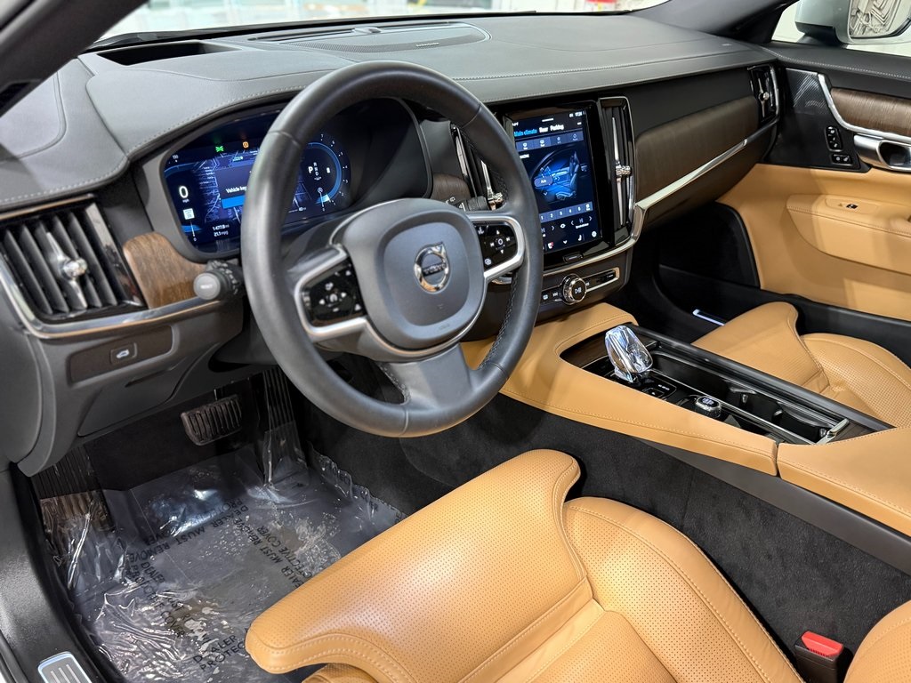 2023 VOLVO V90CC - Image 3