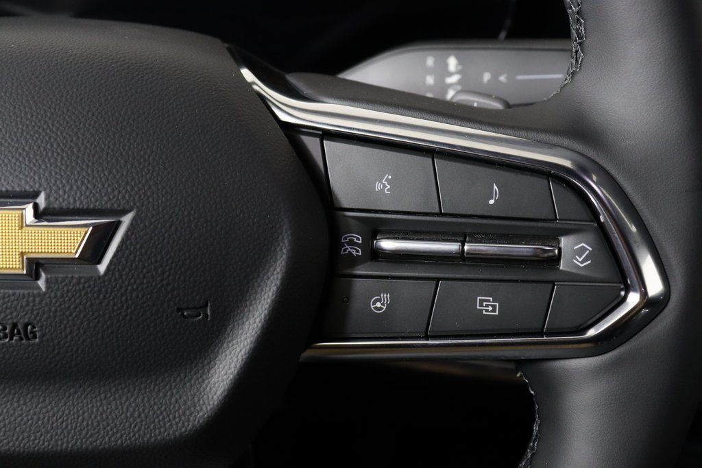 2026 Chevrolet Equinox LT photo 18