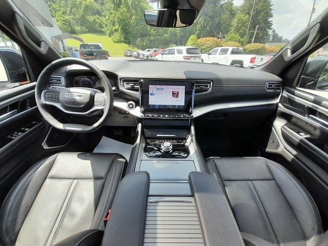 2024 Jeep Wagoneer Series II photo 42