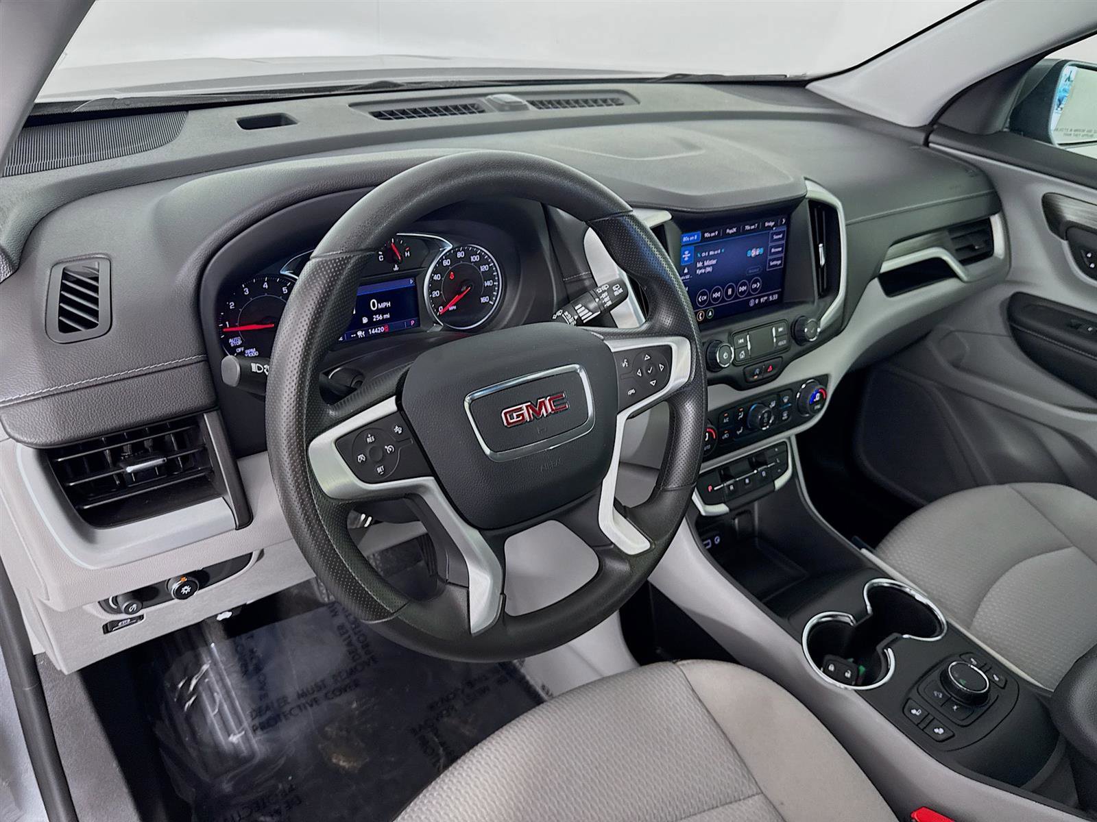 2023 Gmc Terrain SLE photo 9