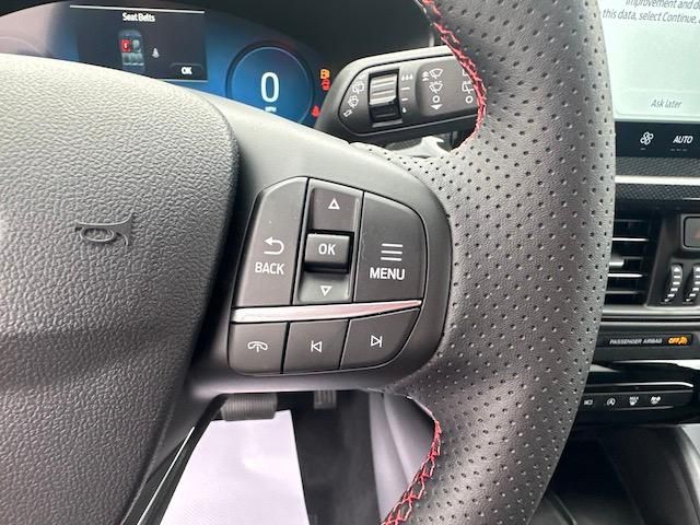 2025 Ford Escape ST-Line Select photo 29