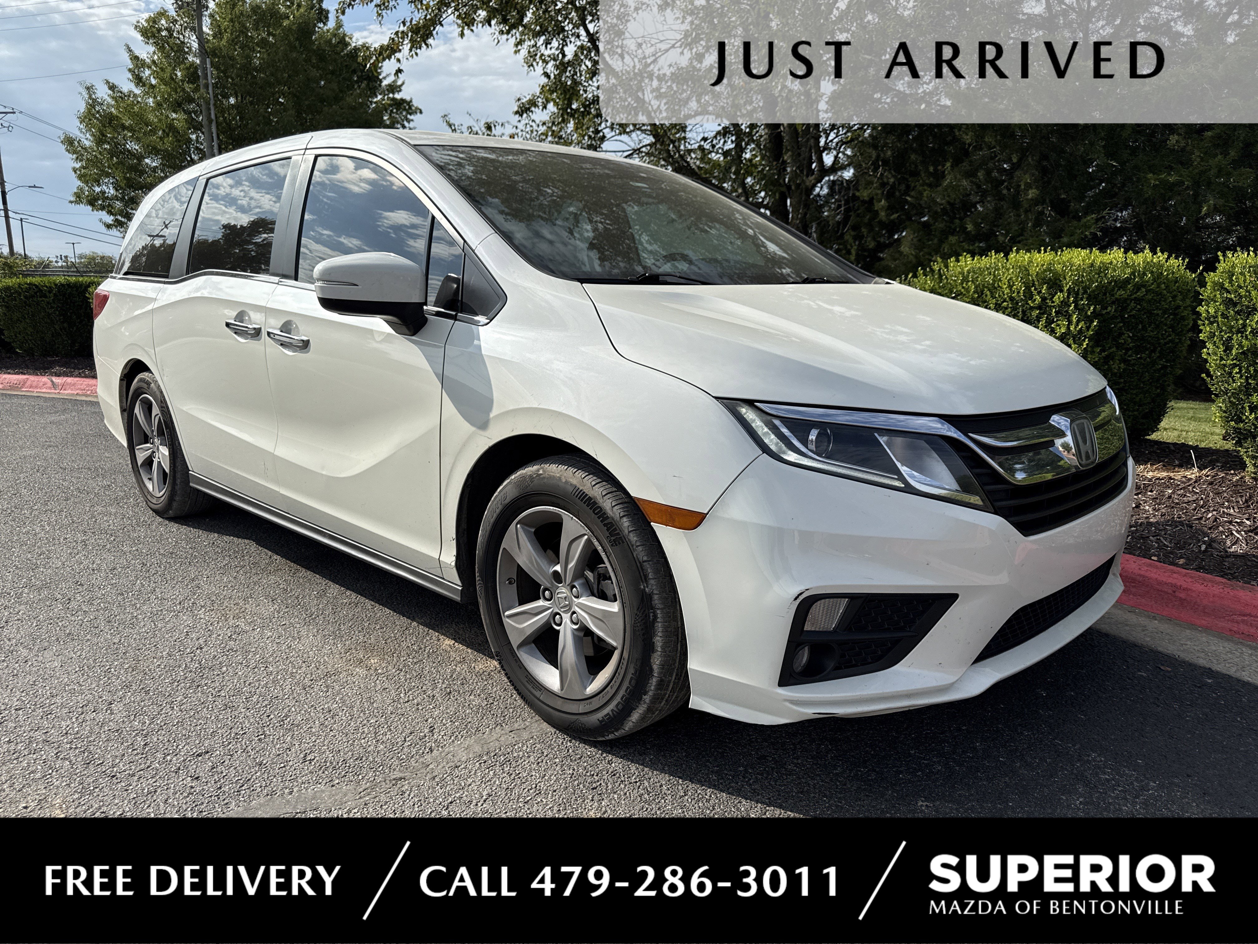 Pre-Owned 2018 Honda Odyssey EX-L Mini-van, Passenger in