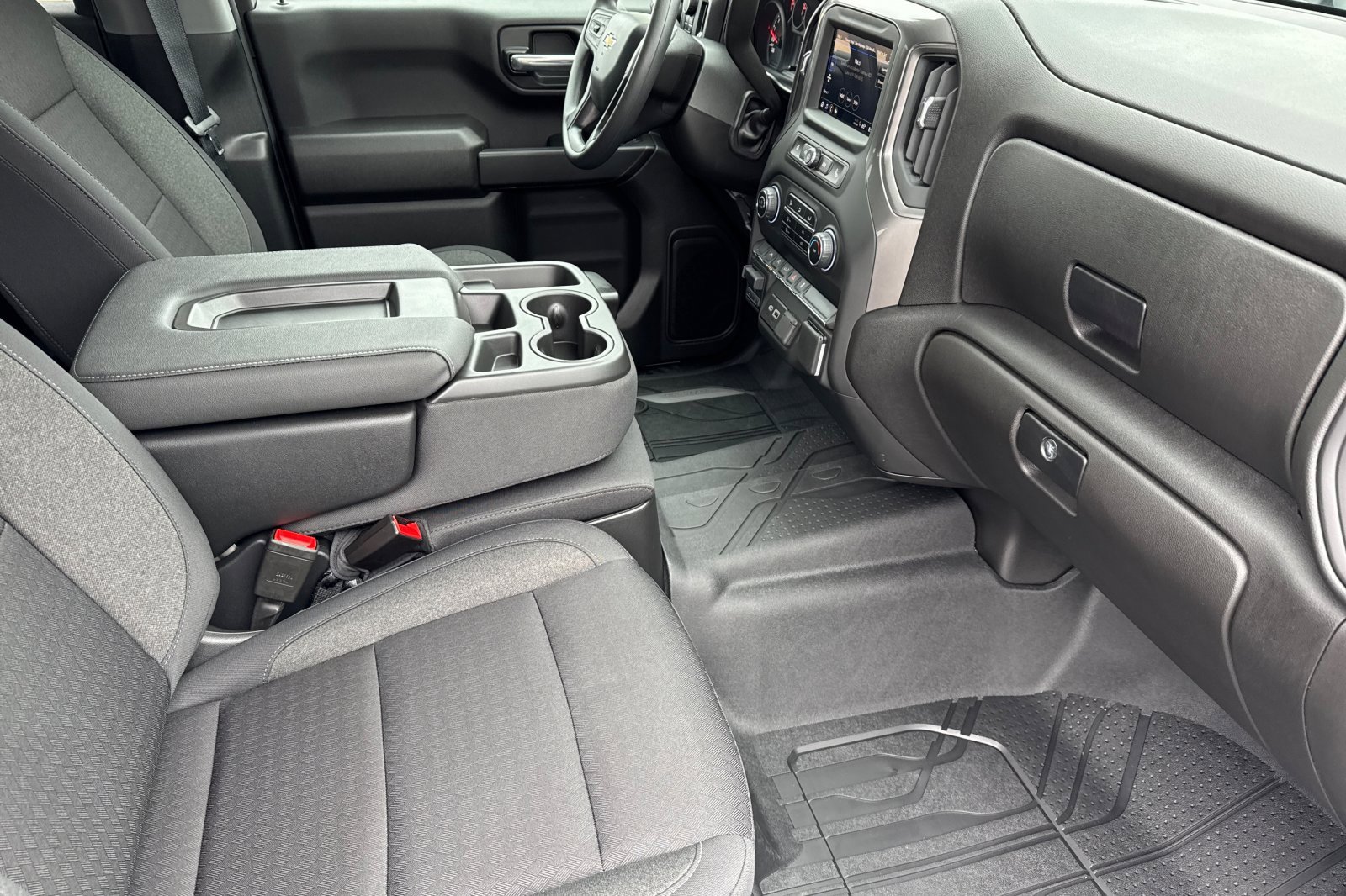 2025 Chevrolet Silverado 1500 Custom photo 15