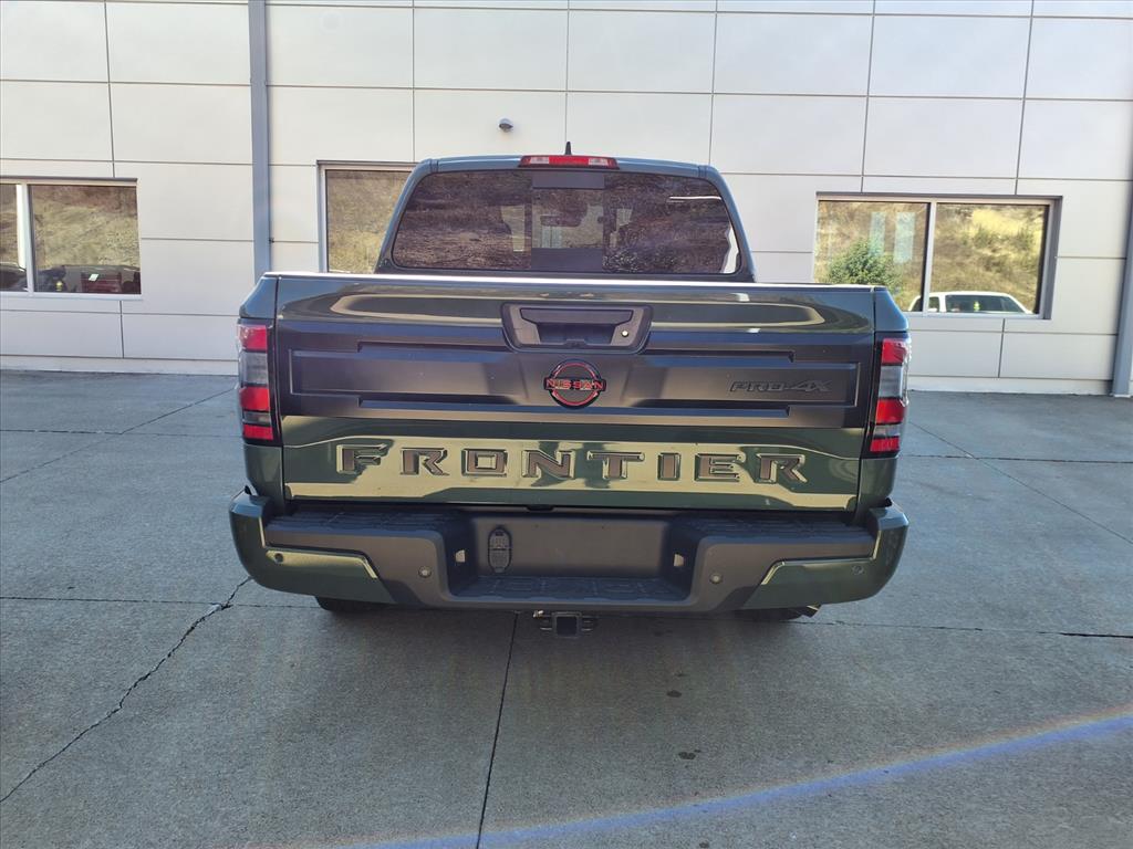 2026 Nissan Frontier PRO-4X photo 3