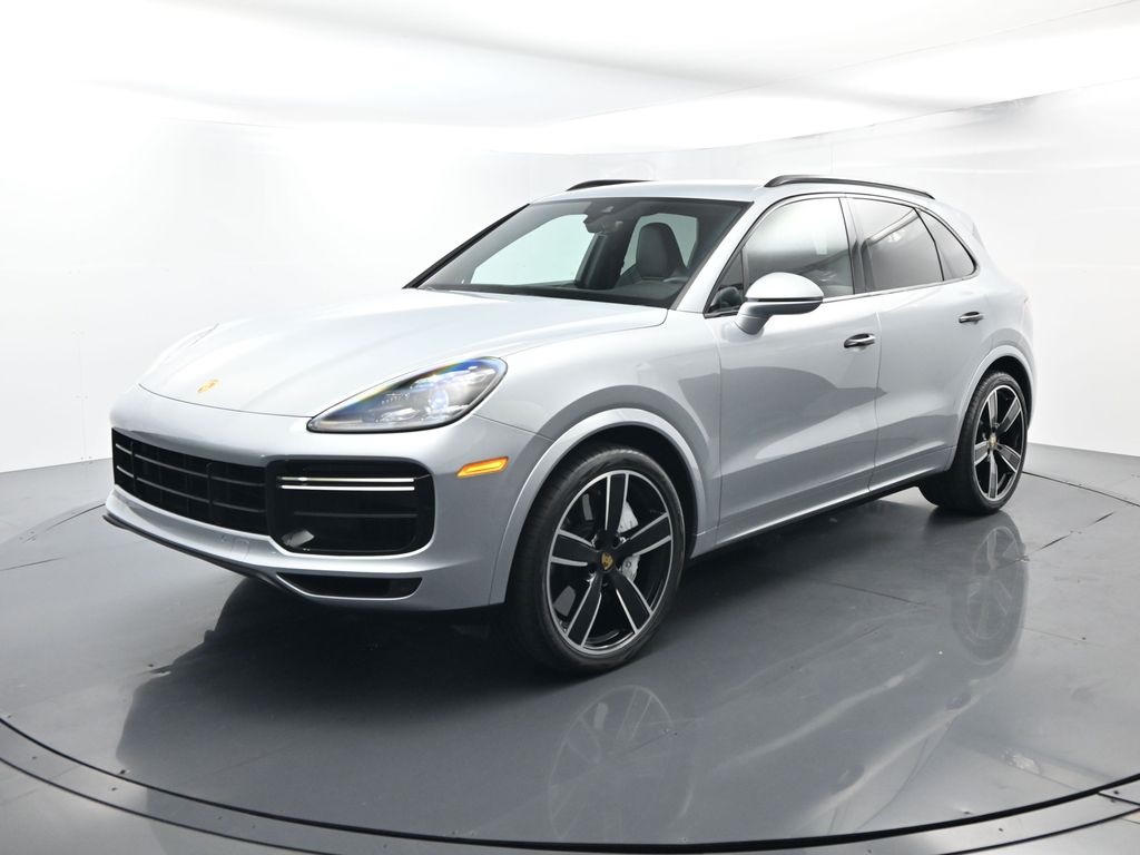 2022 Porsche Cayenne Turbo's photo