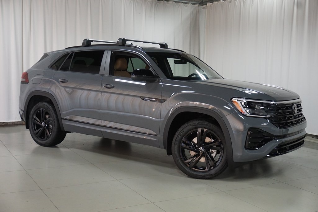 2026 Volkswagen Atlas Cross Sport SEL R-Line photo 3