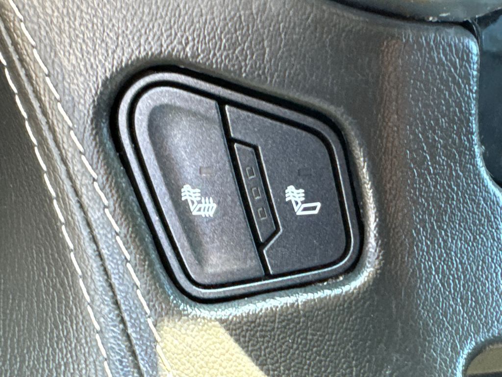 2019 Chevrolet Tahoe LT photo 32
