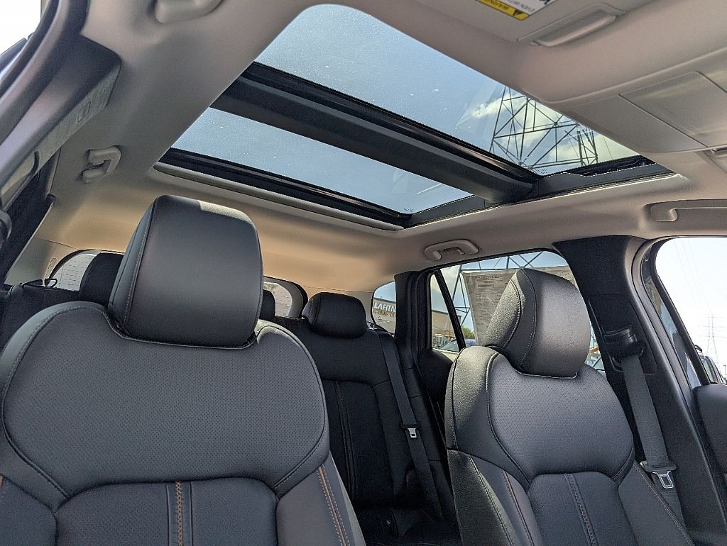 2025 Mazda CX-50 Premium Plus photo 16