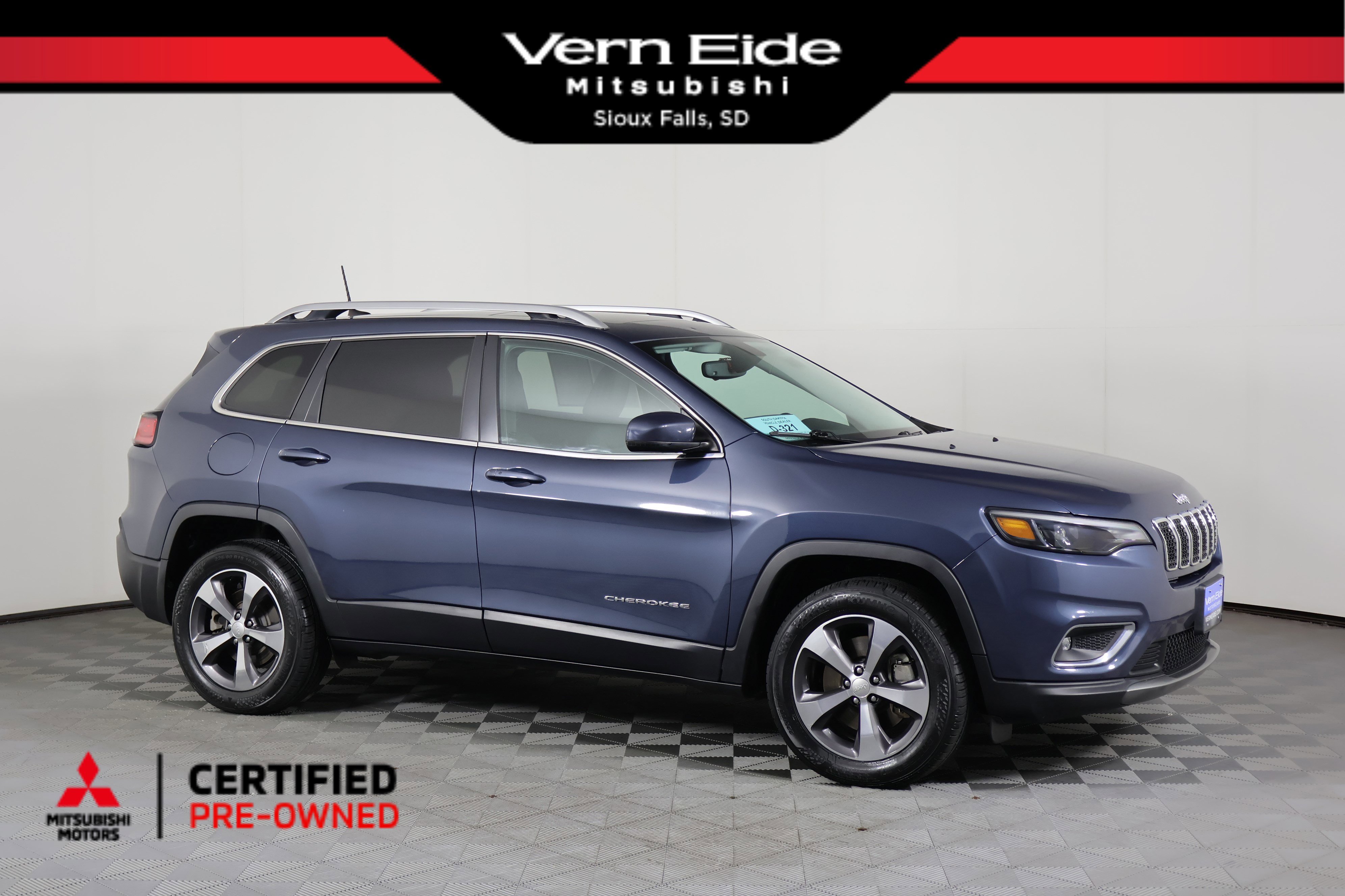 2019 Jeep Cherokee Limited's photo