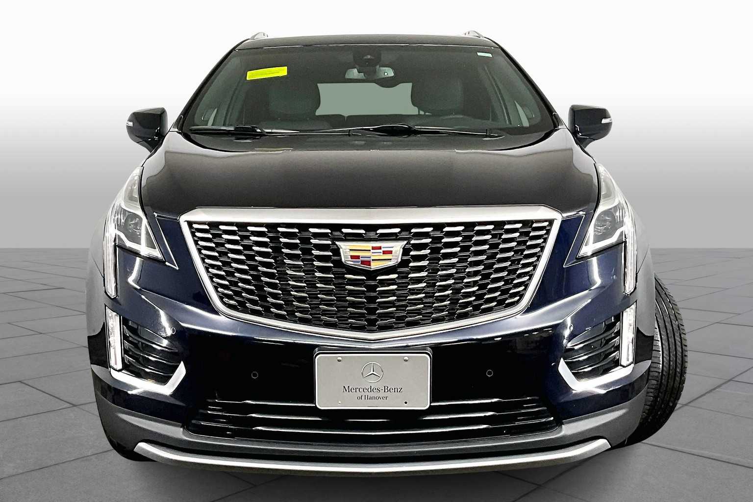 2021 Cadillac XT5 Premium Luxury photo 3