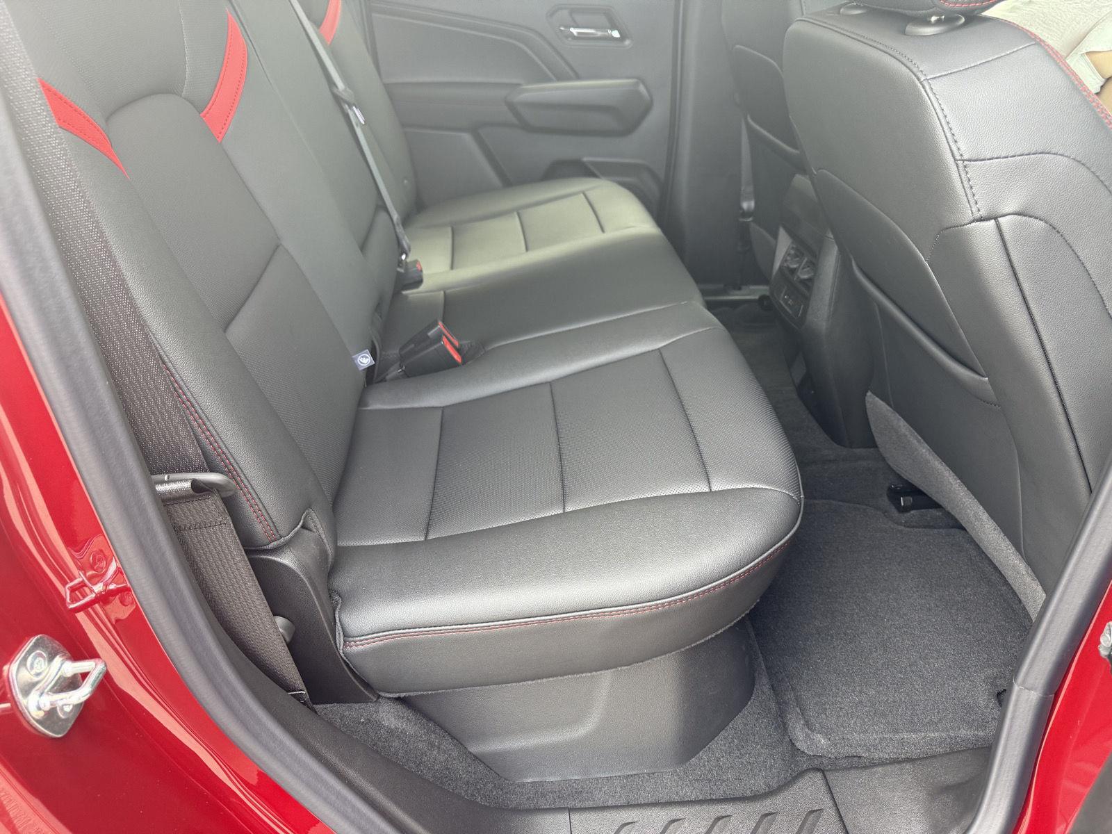 2026 Chevrolet Colorado Z71 photo 18