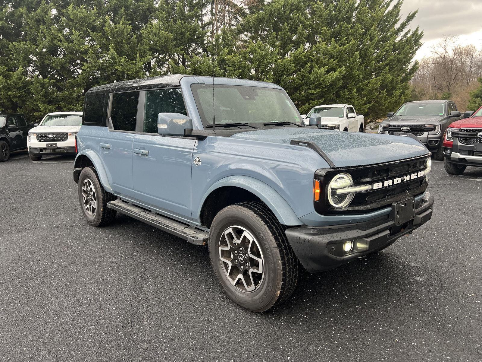 2024 Ford Bronco 4-Door Outer Banks's photo